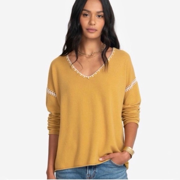 Johnny Was Sweaters - NWT Johnny Was Whipstitch Embroidered 100% Cashmere Pullover Mustard Gold Sz M